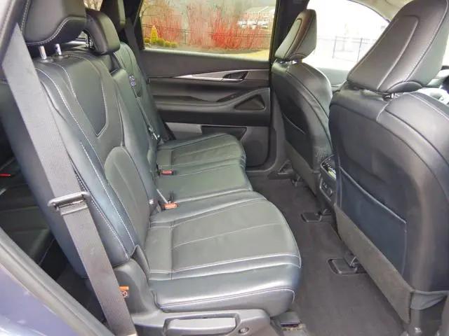 2023 INFINITI QX60 LUXE AWD