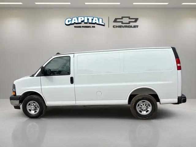 2026 Chevrolet Express Cargo Van 2500 Regular Wheelbase, WT, RWD