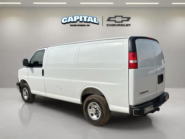 2026 Chevrolet Express Cargo Van 2500 Regular Wheelbase, WT, RWD
