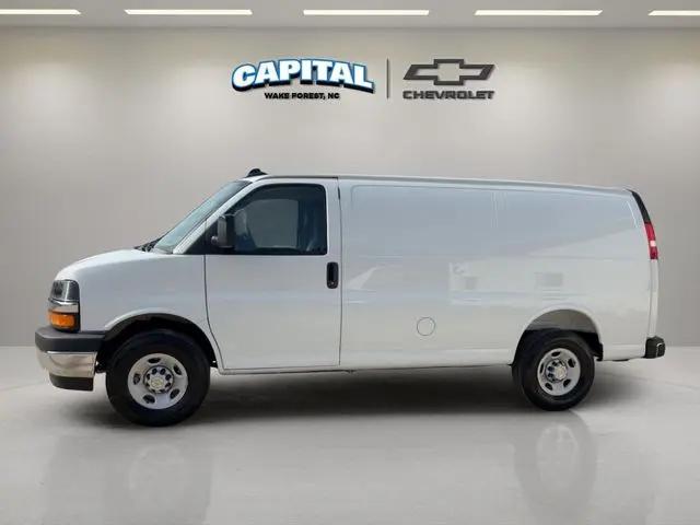 2026 Chevrolet Express Cargo Van 2500 Regular Wheelbase, WT, RWD