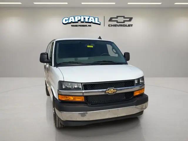2026 Chevrolet Express Cargo Van 2500 Regular Wheelbase, WT, RWD