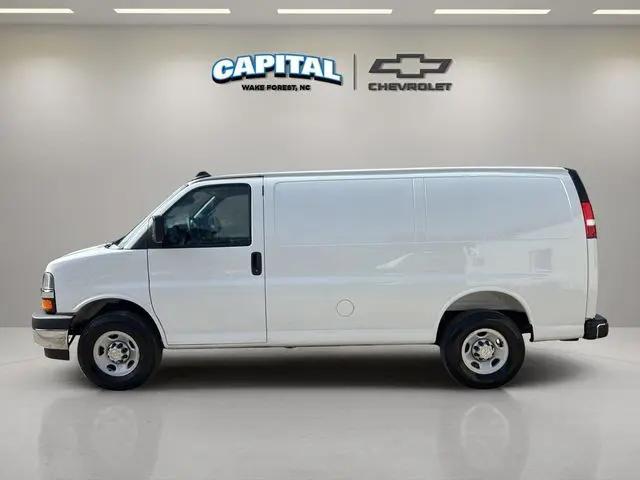 2026 Chevrolet Express Cargo Van 2500 Regular Wheelbase, WT, RWD
