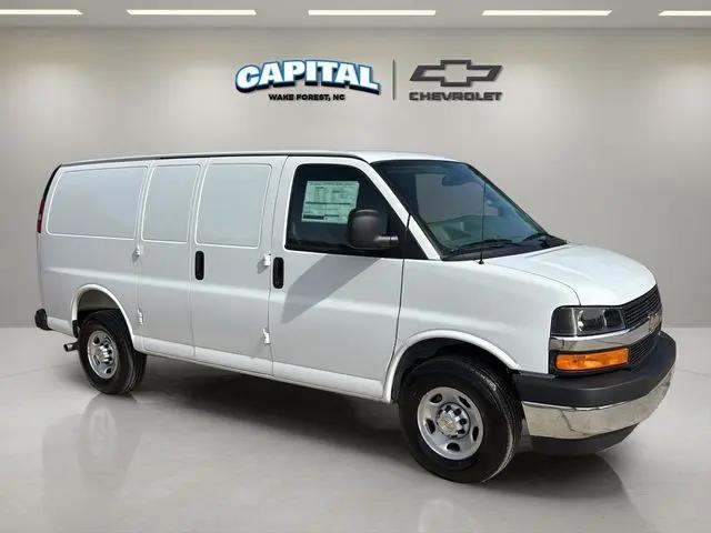2026 Chevrolet Express Cargo Van 2500 Regular Wheelbase, WT, RWD