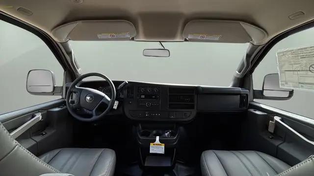 2026 Chevrolet Express Cargo Van 2500 Regular Wheelbase, WT, RWD