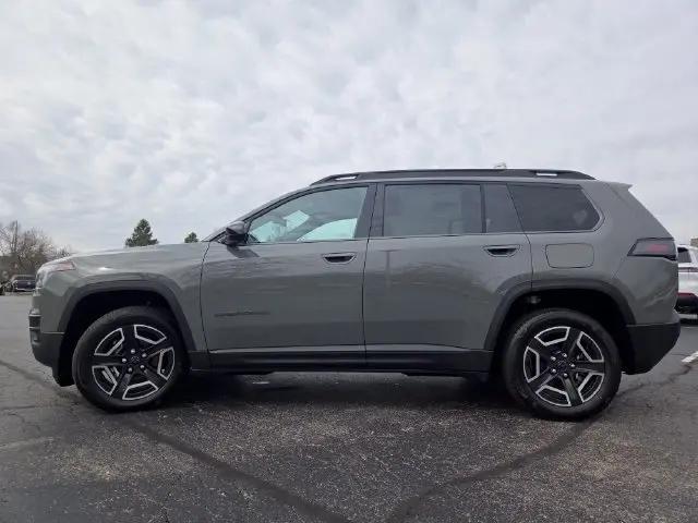 2026 Jeep Cherokee Laredo 4x4