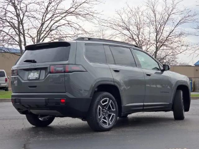 2026 Jeep Cherokee Laredo 4x4