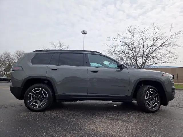 2026 Jeep Cherokee Laredo 4x4