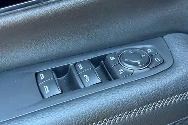 2026 GMC Yukon 4WD Denali