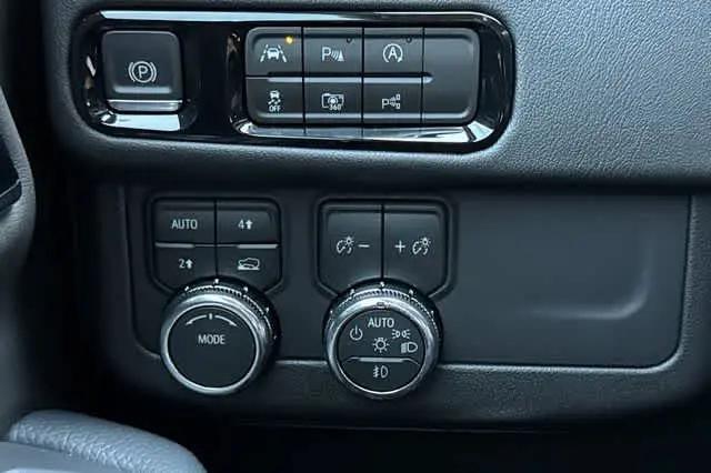 2026 GMC Yukon 4WD Denali