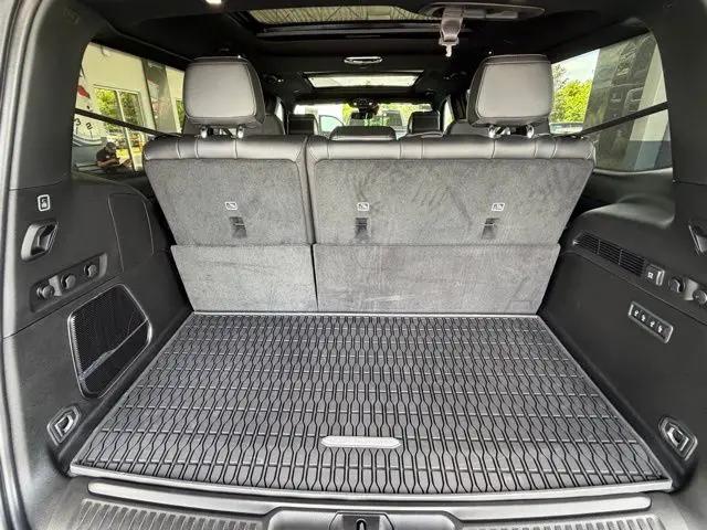 2026 Jeep Grand Wagoneer Upland 4x4