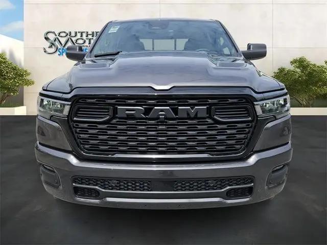 2026 Ram 1500 Express Crew Cab 4x4 57 Box