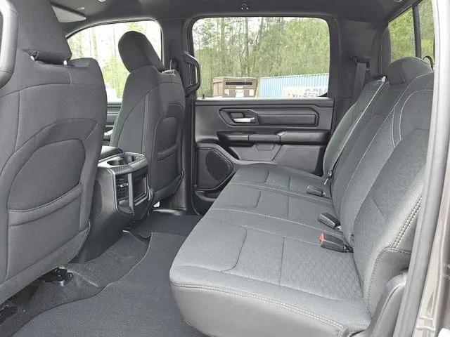 2026 Ram 1500 Express Crew Cab 4x4 57 Box