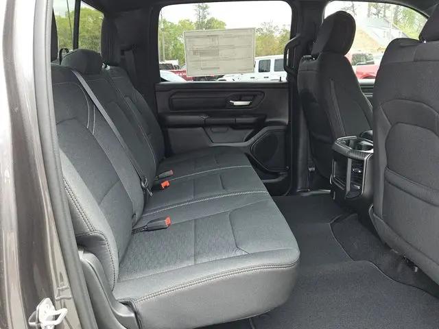 2026 Ram 1500 Express Crew Cab 4x4 57 Box