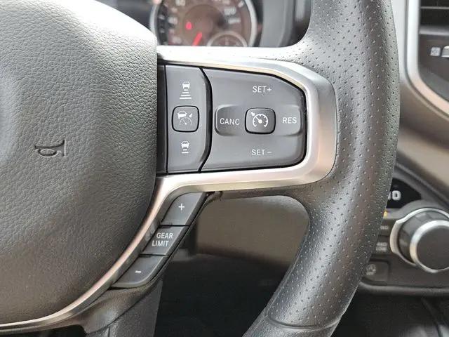 2026 Ram 1500 Express Crew Cab 4x4 57 Box