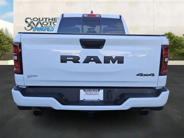 2026 Ram 1500 Express Crew Cab 4x4 5'7" Box