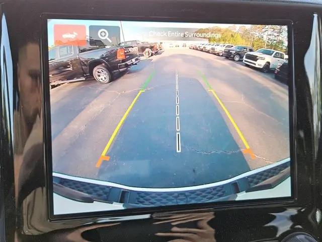 2026 Ram 1500 Express Crew Cab 4x4 5'7" Box