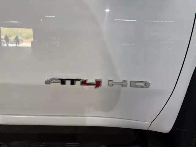 2022 GMC Sierra 2500HD 4WD Crew Cab Standard Bed AT4