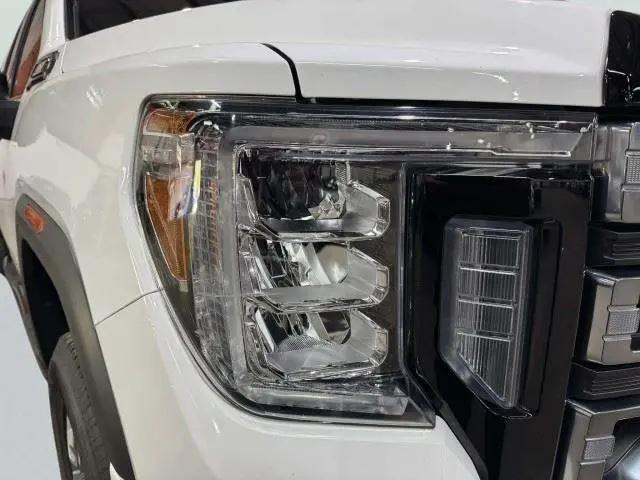 2022 GMC Sierra 2500HD 4WD Crew Cab Standard Bed AT4