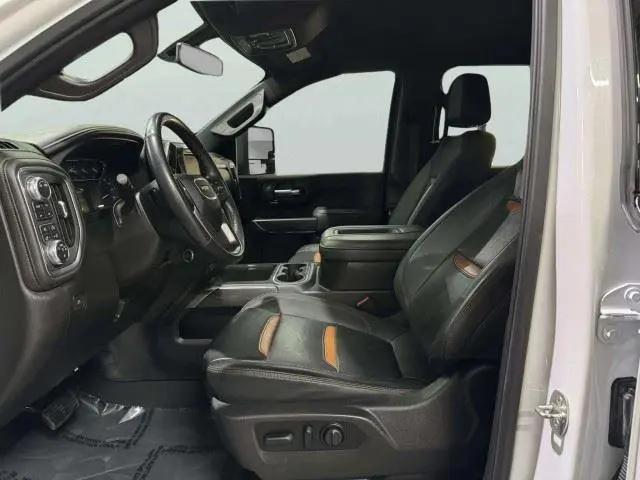 2022 GMC Sierra 2500HD 4WD Crew Cab Standard Bed AT4