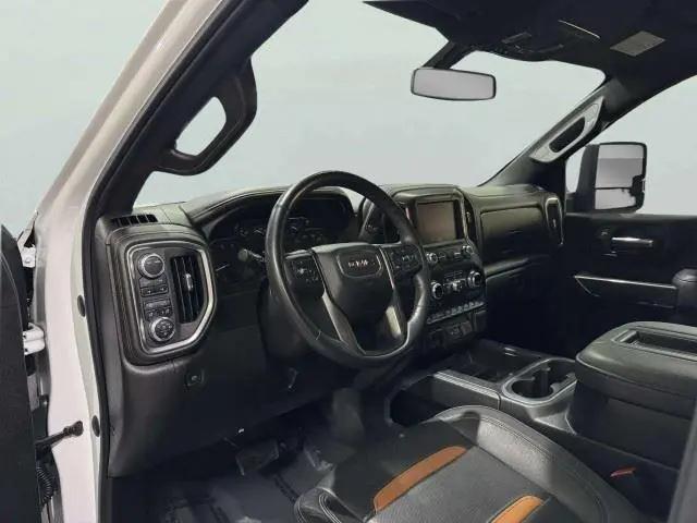 2022 GMC Sierra 2500HD 4WD Crew Cab Standard Bed AT4