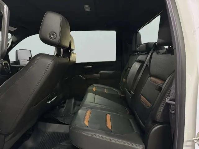 2022 GMC Sierra 2500HD 4WD Crew Cab Standard Bed AT4