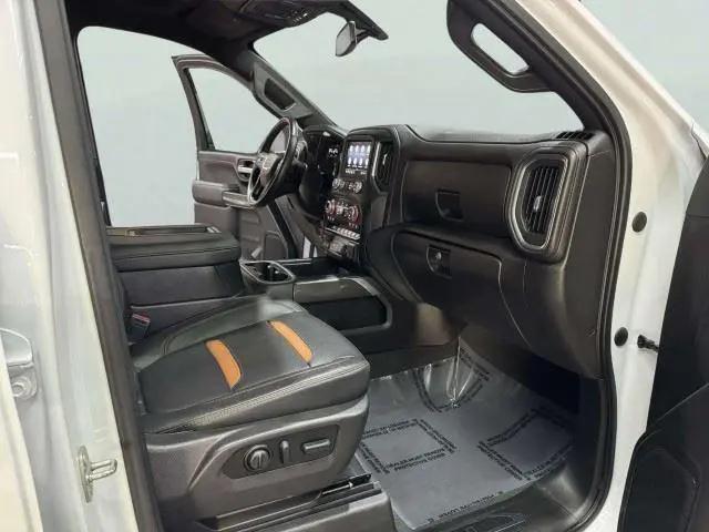 2022 GMC Sierra 2500HD 4WD Crew Cab Standard Bed AT4