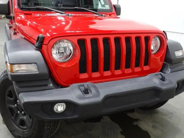 2023 Jeep Wrangler 4-Door Sport 4x4