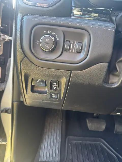 2025 Ram 1500 Limited Crew Cab 4x4 5'7" Box