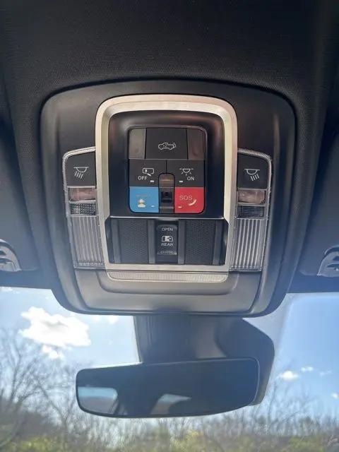 2025 Ram 1500 Limited Crew Cab 4x4 5'7" Box