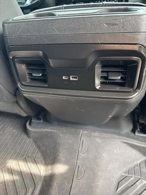 2022 Chevrolet Silverado 1500 4WD Crew Cab Standard Bed LT