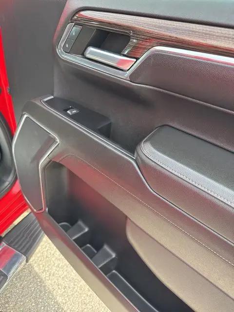 2022 Chevrolet Silverado 1500 4WD Crew Cab Standard Bed LT