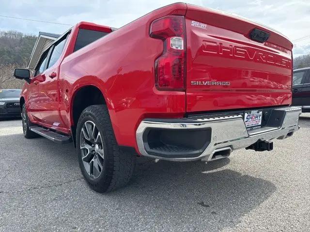 2022 Chevrolet Silverado 1500 4WD Crew Cab Standard Bed LT
