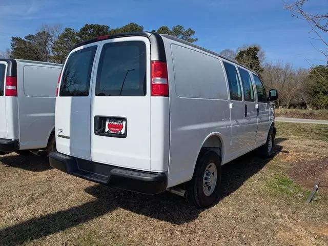 2026 Chevrolet Express Cargo Van 2500 Regular Wheelbase, WT, RWD