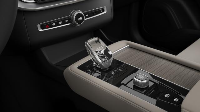2026 Volvo XC90 Plug-In Hybrid Plus, T8 AWD, Electric/Gasoline, Bright, 7 Seats