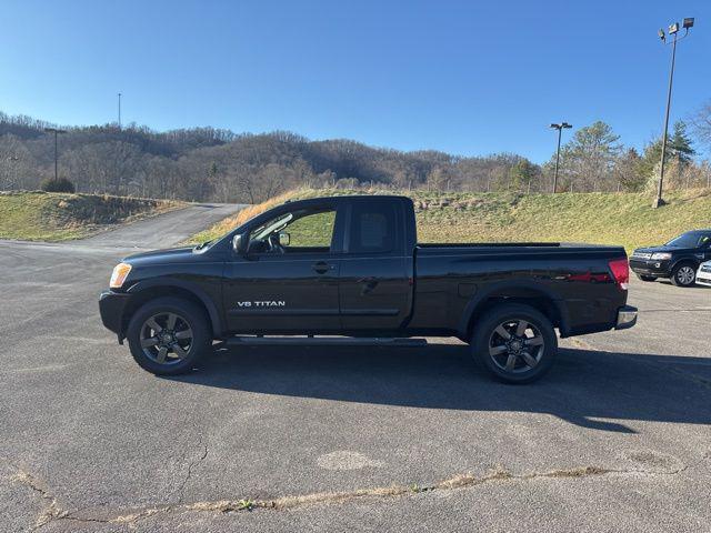 2015 Nissan Titan SV