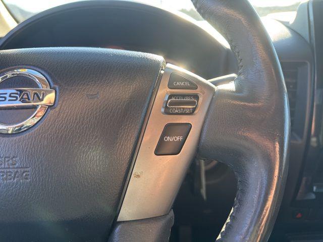 2015 Nissan Titan SV