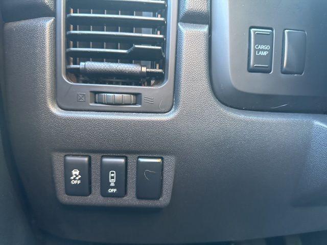 2015 Nissan Titan SV