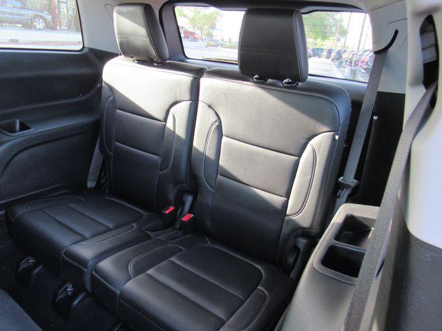 2023 GMC Acadia FWD SLT