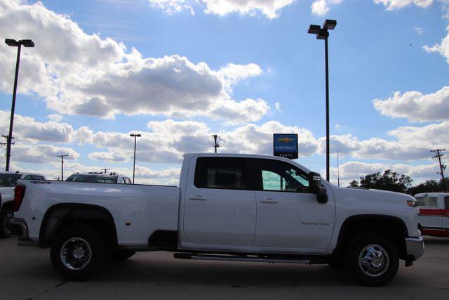 2026 Chevrolet Silverado 3500HD Crew Cab, Long Bed, LT Dual Rear Wheel, RWD