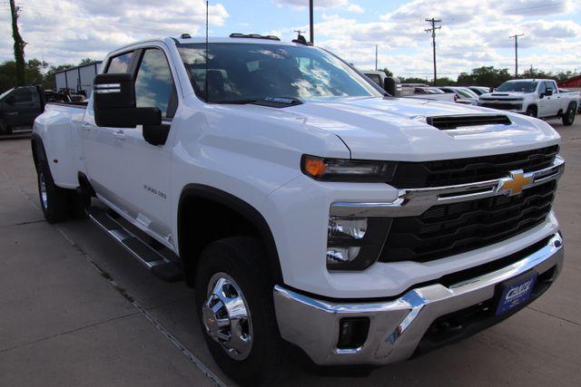 2026 Chevrolet Silverado 3500HD Crew Cab, Long Bed, LT Dual Rear Wheel, RWD