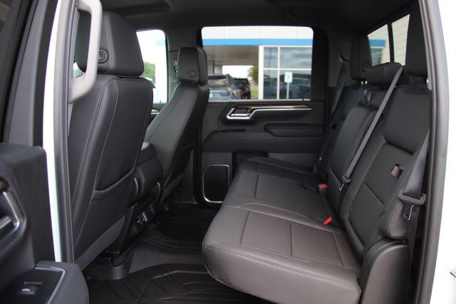 2026 Chevrolet Silverado 3500HD Crew Cab, Long Bed, LT Dual Rear Wheel, RWD