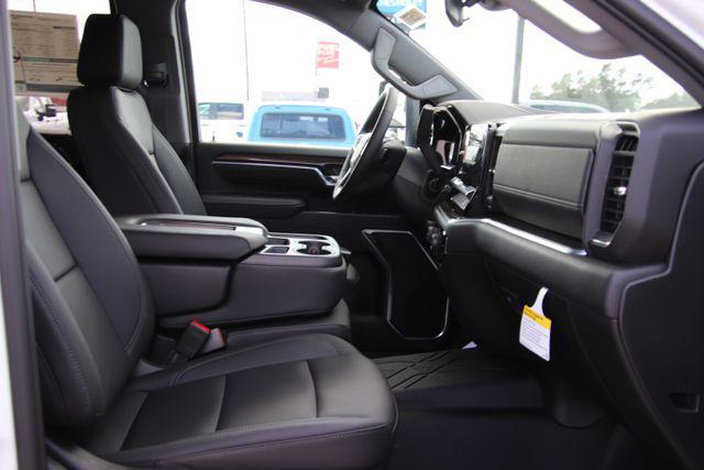 2026 Chevrolet Silverado 3500HD Crew Cab, Long Bed, LT Dual Rear Wheel, RWD