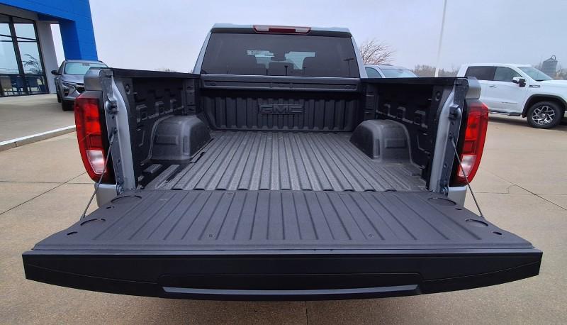 2026 GMC Sierra 1500 Crew Cab, Short Bed, SLE, 4WD