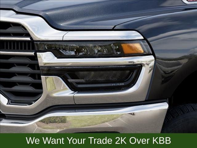 2026 Ram 3500 Tradesman Crew Cab 4x4 8' Box