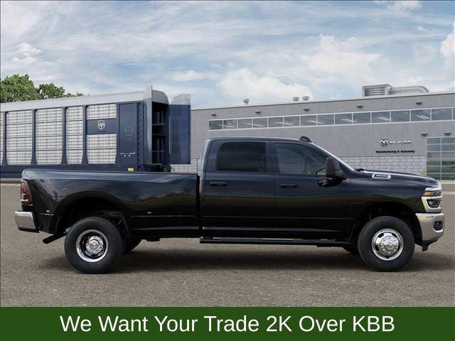 2026 Ram 3500 Tradesman Crew Cab 4x4 8' Box