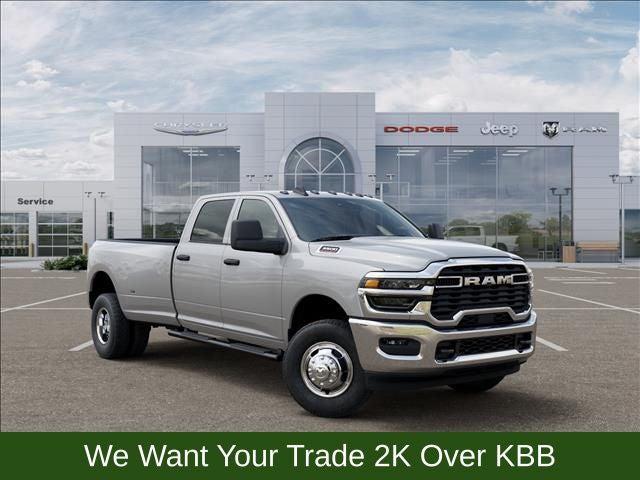 2026 Ram 3500 Tradesman Crew Cab 4x4 8' Box