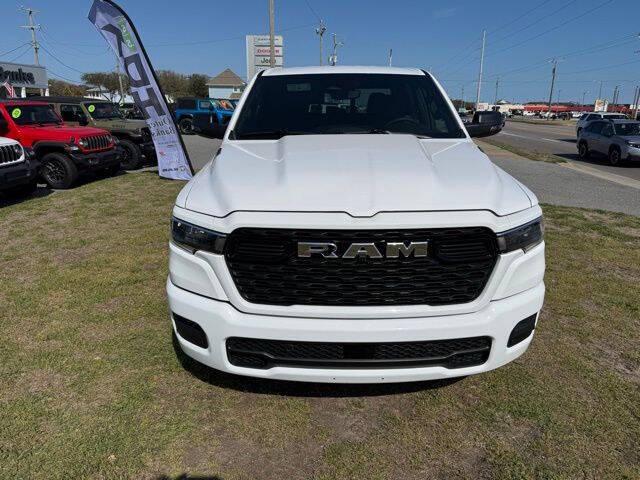 2026 Ram 1500 Big Horn Crew Cab 4x4 5'7" Box