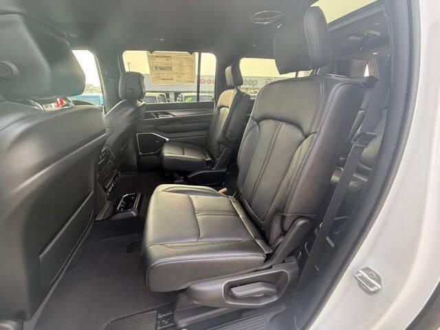 2026 Jeep Grand Wagoneer L Limited Reserve 4x4