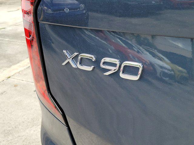 2026 Volvo XC90 Plus, B6 AWD Gas (mild hybrid), Gasoline, Bright, 7 Seats
