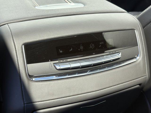2025 Cadillac Escalade Premium Luxury Platinum
